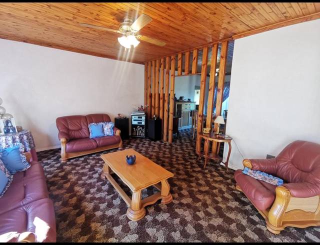 4 BEDROOM HOUSE FOR SALE IN MEYERTON CENTRAL